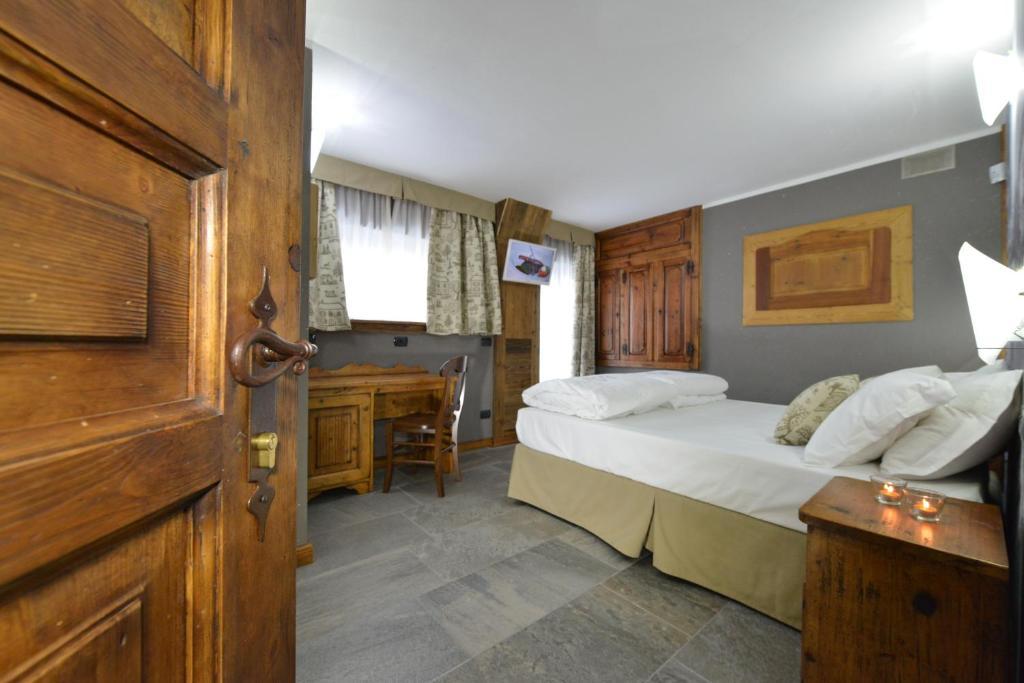 Mollino Rooms Breuil-Cervinia Habitación foto
